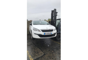 Bloc ABS (freins anti-blocage) PEUGEOT 308 2 Photo n°9
