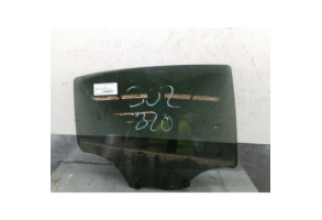 Vitre arriere droit PEUGEOT 208 1 Photo n°1