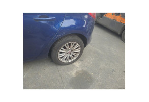 Attache ceinture arriere droit FIAT BRAVO 2 Photo n°1