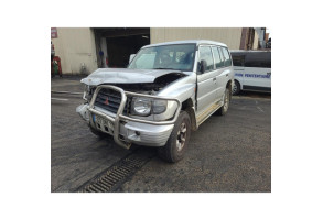 Porte arriere gauche MITSUBISHI PAJERO 2 Photo n°9