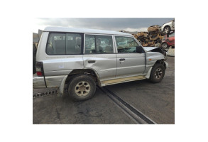 Porte arriere gauche MITSUBISHI PAJERO 2 Photo n°10