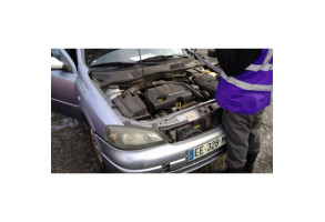 Charniere de capot OPEL ASTRA G Photo n°4