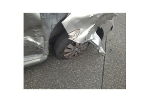 Serrure arriere gauche TOYOTA AYGO 1 Photo n°10