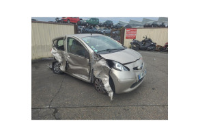 Serrure arriere gauche TOYOTA AYGO 1 Photo n°16
