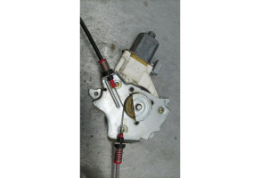 Leve vitre electrique avant droit NISSAN MICRA 3 Photo n°1