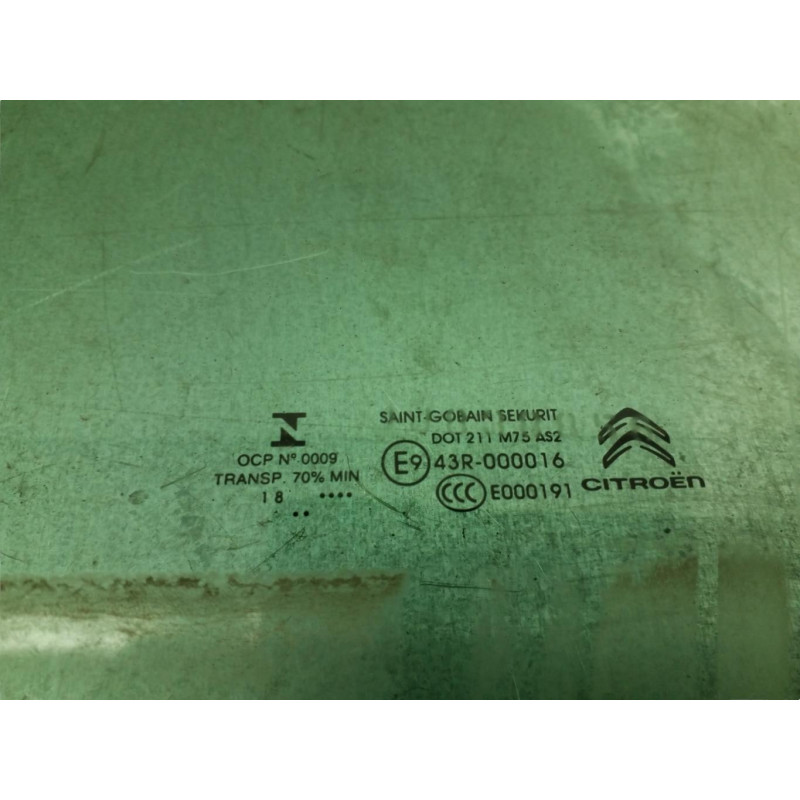 Vitre avant gauche CITROEN C4 GRAND SPACETOURER Photo n°1