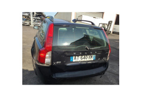 Verin de coffre VOLVO V 50 Photo n°15