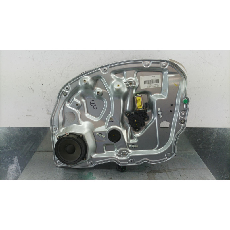 Leve vitre electrique avant droit FIAT IDEA Photo n°1