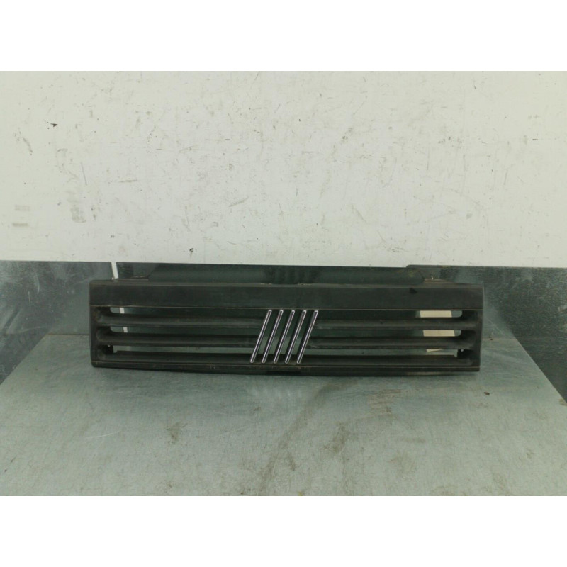 Calandre FIAT PANDA 1 Photo n°1