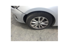 Verin de coffre KIA CEE-D 2 Photo n°11
