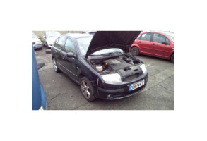Feu arriere stop central SKODA FABIA 1 Photo n°3