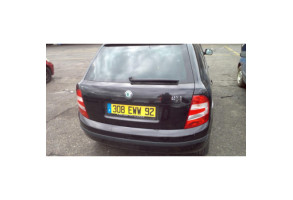 Feu arriere stop central SKODA FABIA 1 Photo n°5