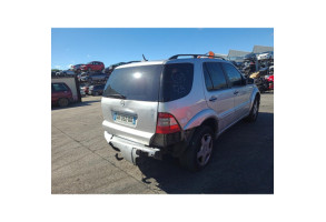 Charniere de capot MERCEDES CLASSE M 163 Photo n°3