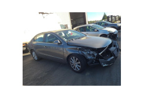 Malle/Hayon arriere VOLKSWAGEN PASSAT 5 Photo n°7