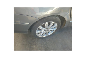 Malle/Hayon arriere VOLKSWAGEN PASSAT 5 Photo n°10