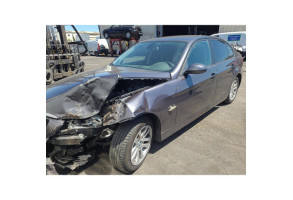 Feu arriere stop central BMW SERIE 3 E90 Photo n°7