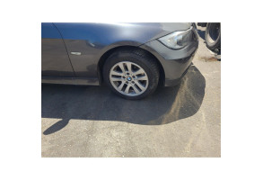 Feu arriere stop central BMW SERIE 3 E90 Photo n°14