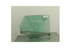 Vitre arriere droit OPEL ASTRA J Photo n°1