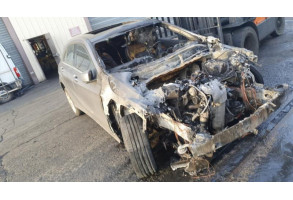 Verin de coffre MERCEDES CLASSE A 176 Photo n°4