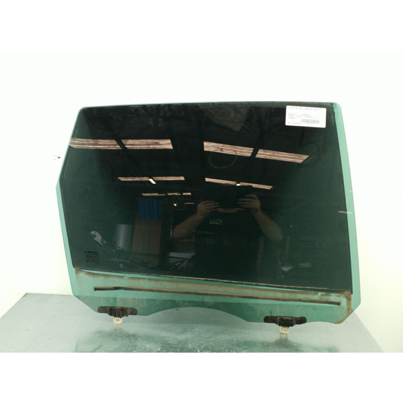 Vitre arriere droit RENAULT GRAND SCENIC 3 Photo n°1