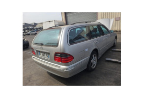 Feu arriere secondaire droit (feux) MERCEDES CLASSE E 210 Photo n°12