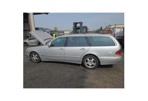 Feu arriere secondaire droit (feux) MERCEDES CLASSE E 210 Photo n°19
