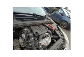 Vitre arriere gauche PEUGEOT 308 1 SW Photo n°9