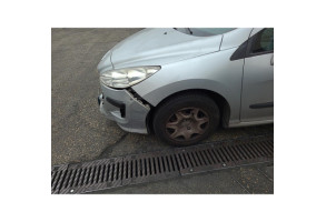 Vitre arriere gauche PEUGEOT 308 1 SW Photo n°14