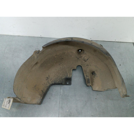 Pare boue arriere droit PEUGEOT 208 1