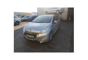 Pare boue arriere droit PEUGEOT 208 1 Photo n°4