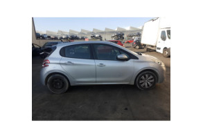 Pare boue arriere droit PEUGEOT 208 1 Photo n°18