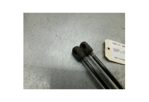 Verin de coffre SUZUKI SWIFT 3 Photo n°3