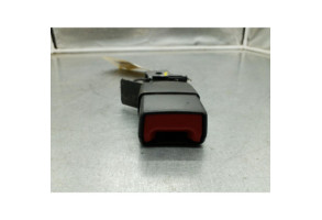 Attache ceinture arriere droit TOYOTA AVENSIS 3 Photo n°1