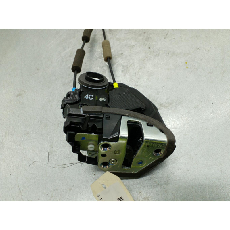 Serrure arriere droit TOYOTA AVENSIS 3 Photo n°1