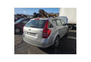 Feu arriere principal droit (feux) KIA CEE-D 1 SPORT WAGON Photo n°4