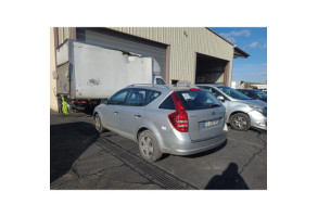 Feu arriere principal droit (feux) KIA CEE-D 1 SPORT WAGON Photo n°6