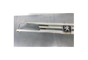 Calandre PEUGEOT 806 Photo n°1