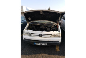 Calandre PEUGEOT 806 Photo n°9