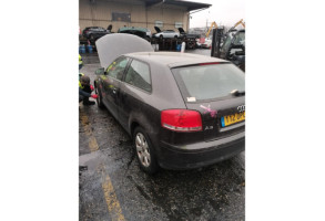 Anti brouillard droit (feux) AUDI A3 2 Photo n°5