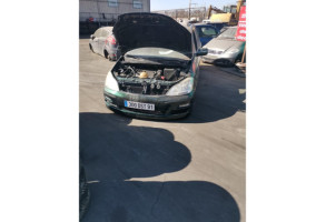 Leve vitre electrique avant droit TOYOTA AVENSIS VERSO Photo n°4