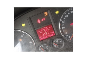 Feu arriere secondaire gauche (feux) VOLKSWAGEN GOLF 5 Photo n°6