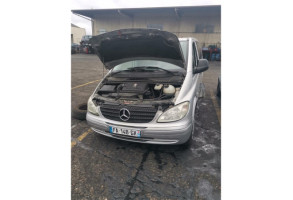 Verin de coffre MERCEDES VITO 639 Photo n°4