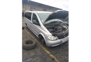 Verin de coffre MERCEDES VITO 639 Photo n°9