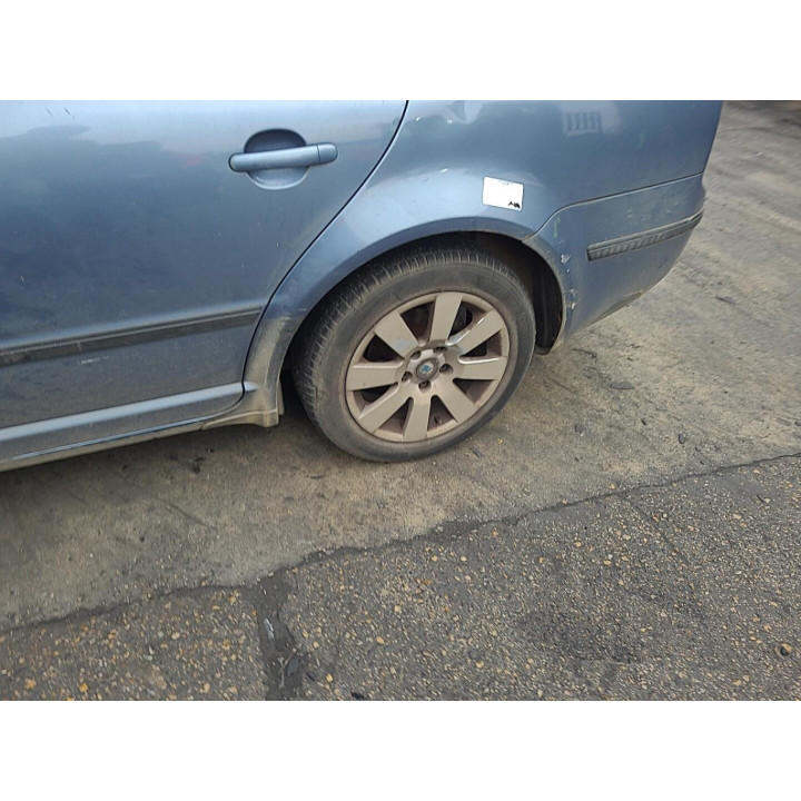 Feu arriere principal droit (feux) SKODA SUPERB 1 Photo n°19