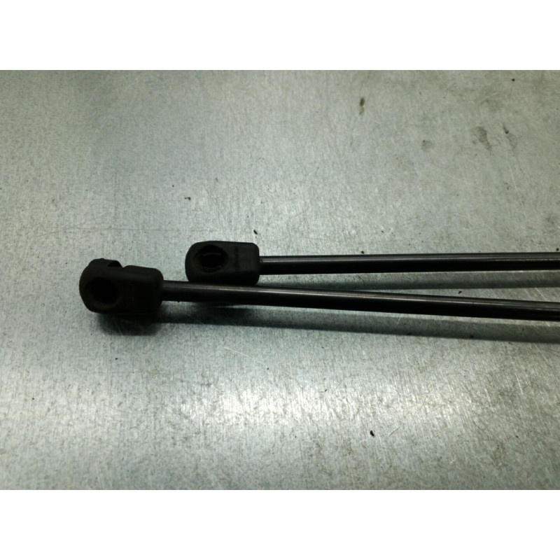 Verin de coffre OPEL CORSA E Photo n°1