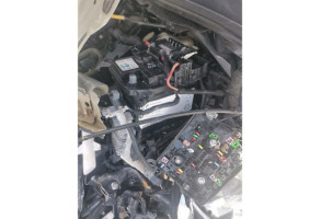 Verin de coffre OPEL CORSA E Photo n°5