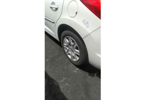 Verin de coffre PEUGEOT 207 Photo n°5