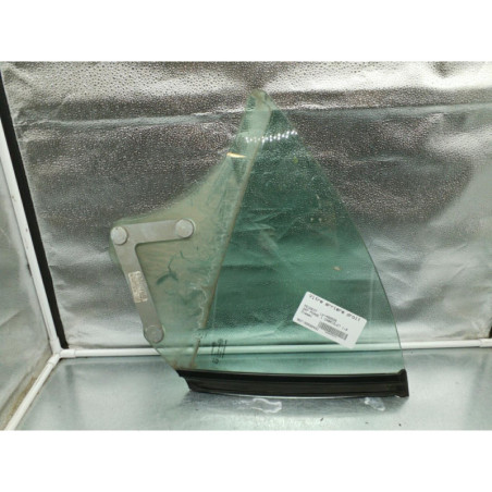 Vitre arriere droit PEUGEOT 207