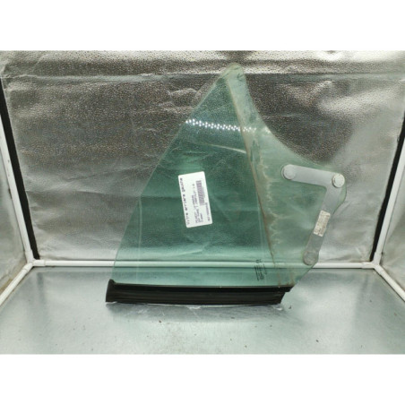 Vitre arriere gauche PEUGEOT 207