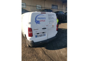 Pare boue arriere droit PEUGEOT EXPERT 3 Photo n°7